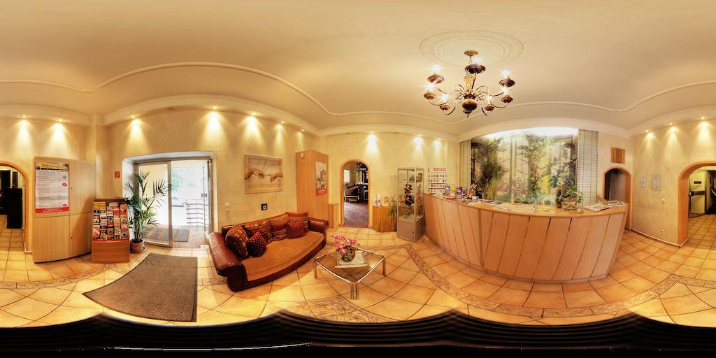 Hotel Majestic เบอร์ลิน ภายนอก รูปภาพ